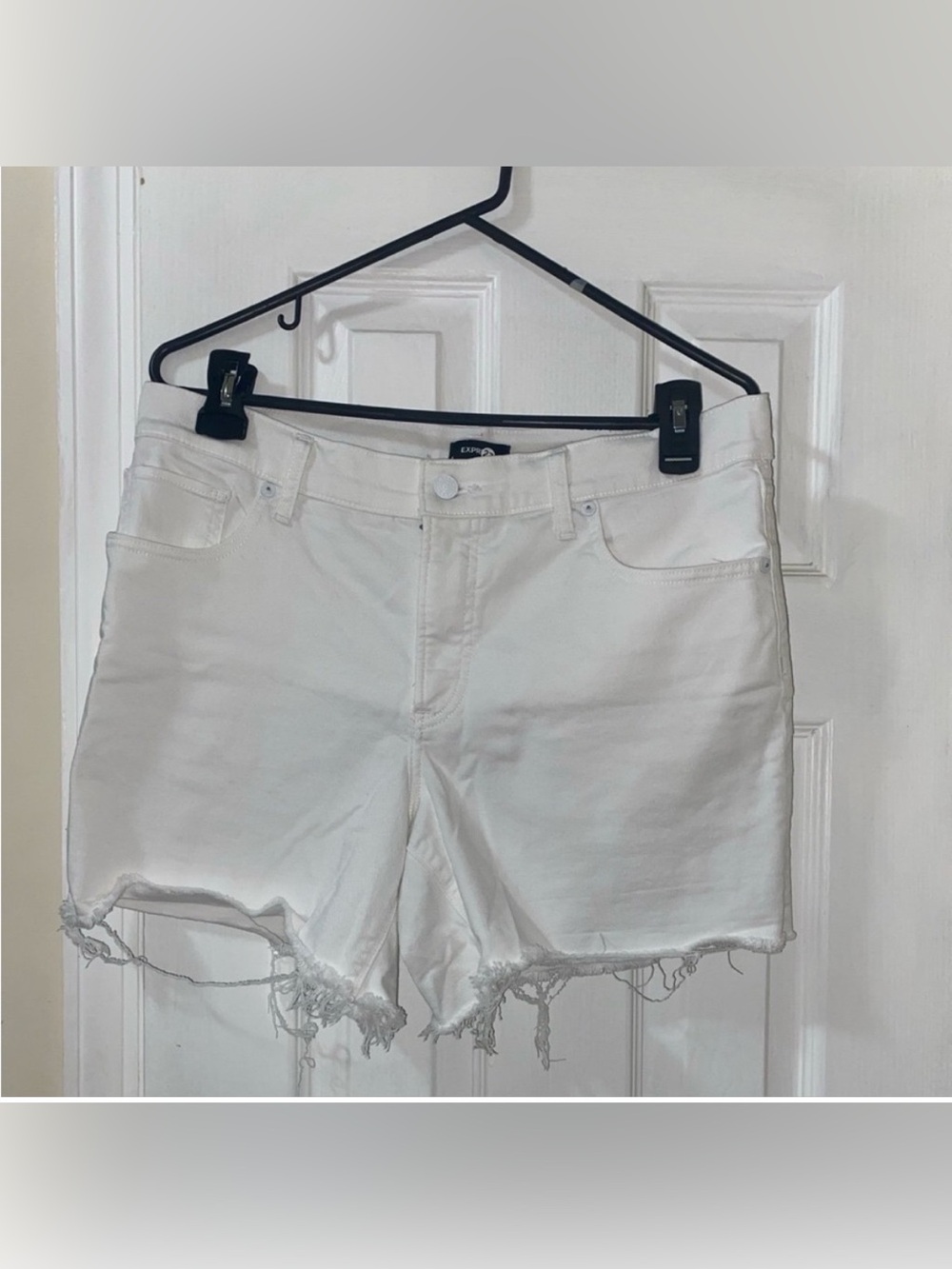 Express Shortie White Distressed Denim Cutoff Shorts Size 12 Mid Rise